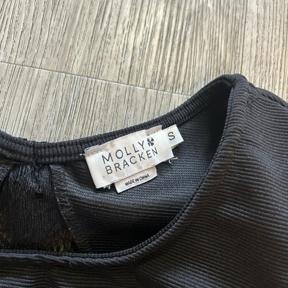 Molly Bracken Elegant Sleeveless Black Dress with Lace and Bow Details - Picture 3 of 13